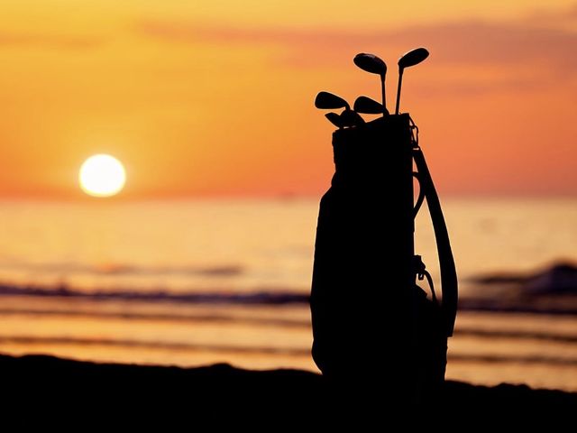 Golf at sunset in Los Cabos